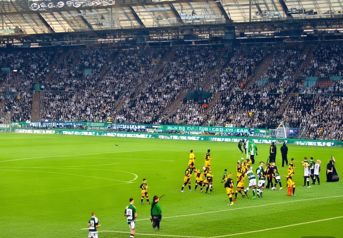 德甲焦点战：柏林联合vs多特蒙德深度解析及胜负悬念