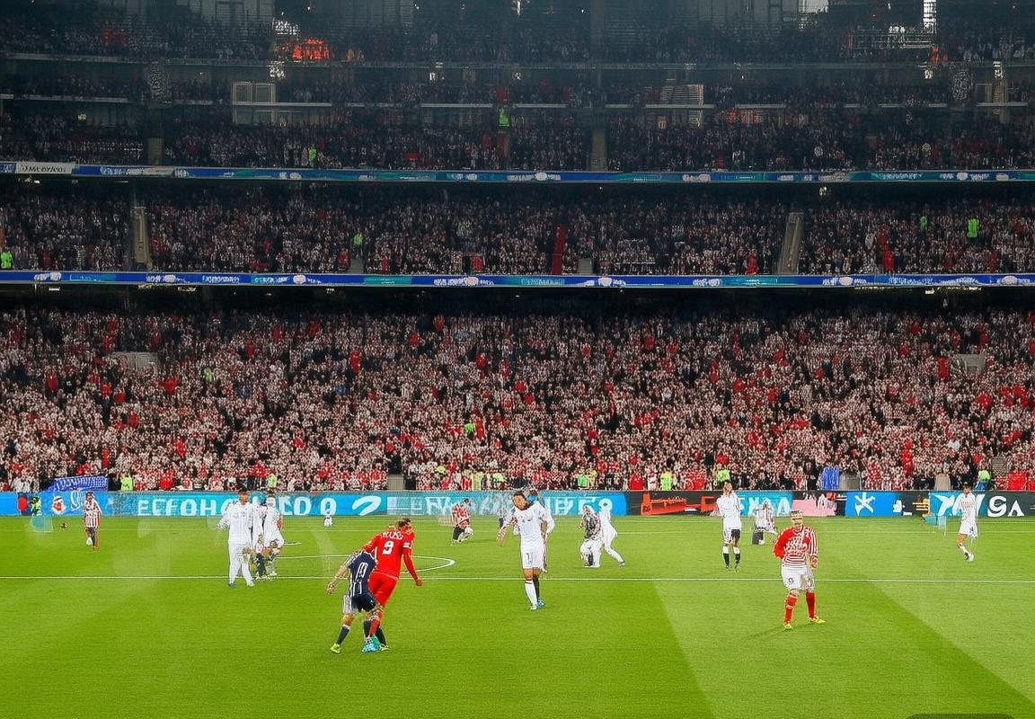 2015欧冠皇马对巴黎经典对决回顾与反思